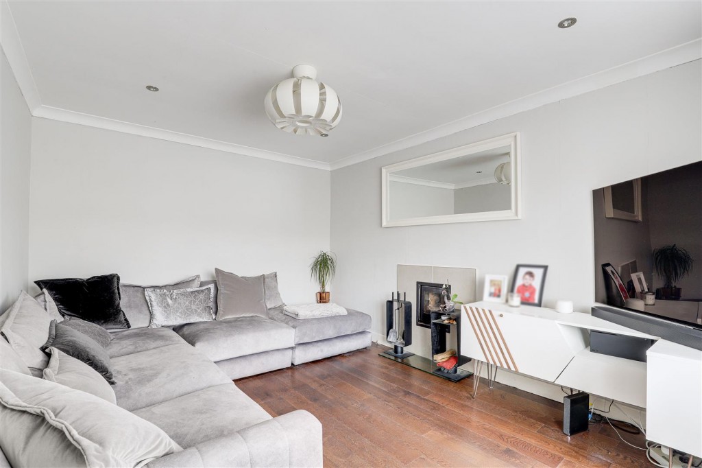 Elmhurst Avenue, Mapperley, Nottinghamshire, NG3 6GF