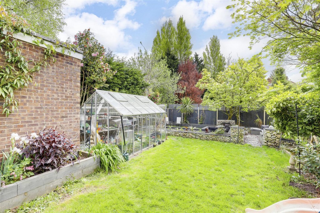 Elmhurst Avenue, Mapperley, Nottinghamshire, NG3 6GF
