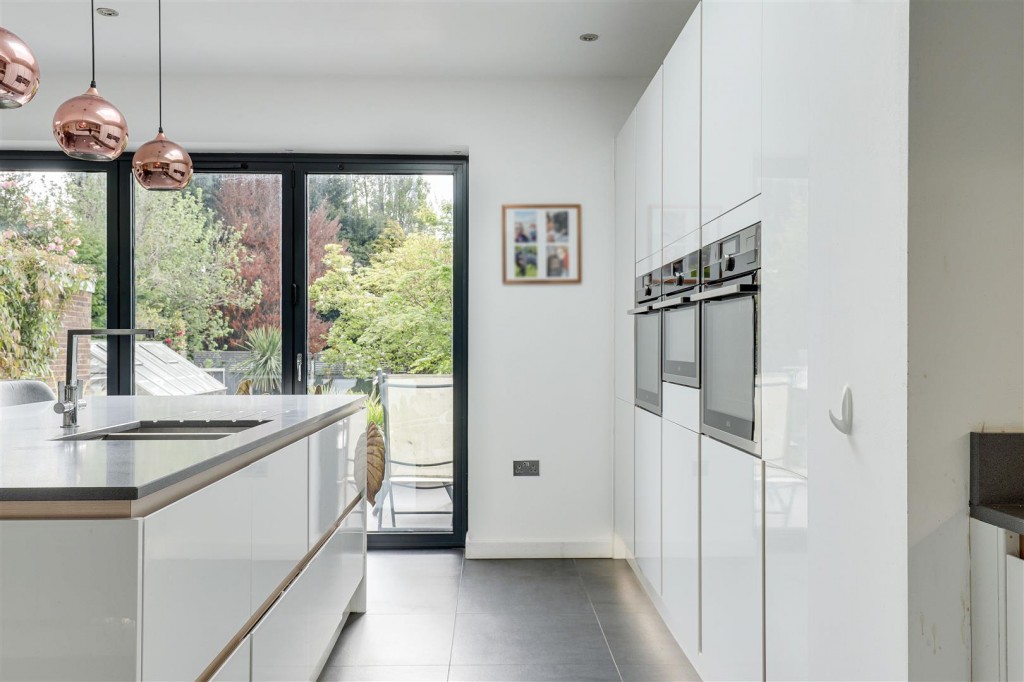 Elmhurst Avenue, Mapperley, Nottinghamshire, NG3 6GF