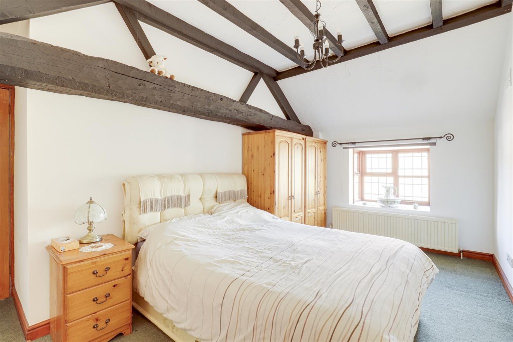 Willow Lane, Gedling, Nottinghamshire, NG4 4BJ