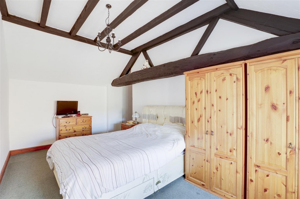 Willow Lane, Gedling, Nottinghamshire, NG4 4BJ