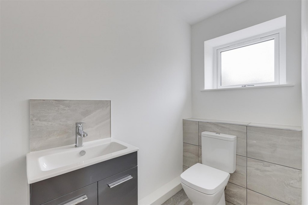 Yew Tree Drive, Huthwaite, Sutton-In-Ashfield, Nottinghamshire, NG17 2RW
