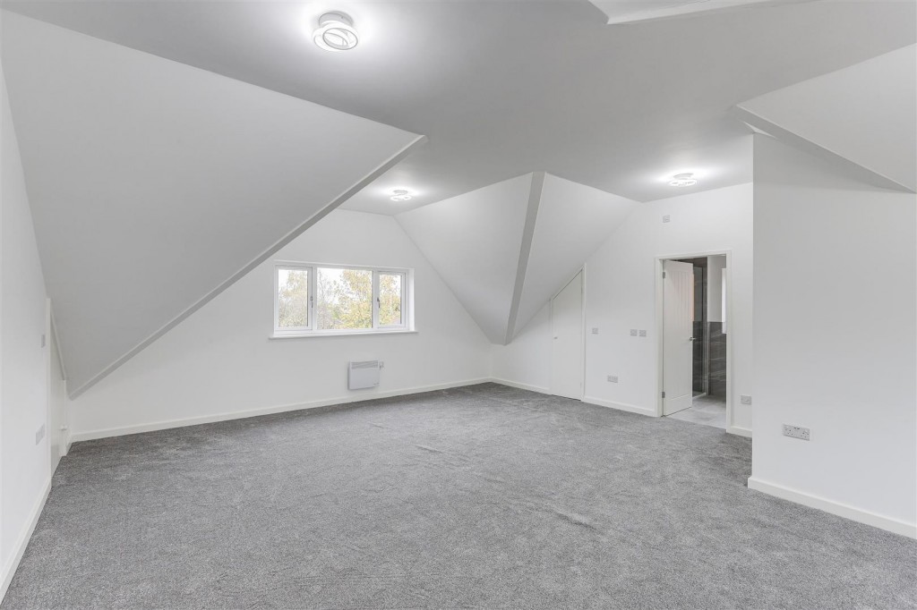 Yew Tree Drive, Huthwaite, Sutton-In-Ashfield, Nottinghamshire, NG17 2RW