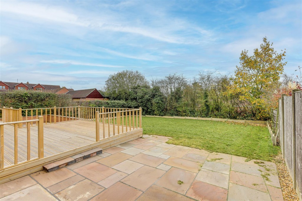 Yew Tree Drive, Huthwaite, Sutton-In-Ashfield, Nottinghamshire, NG17 2RW