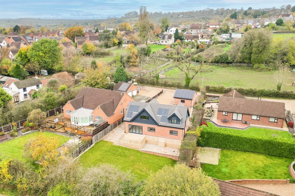Yew Tree Drive, Huthwaite, Sutton-In-Ashfield, Nottinghamshire, NG17 2RW