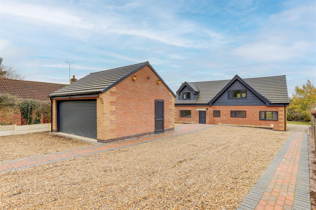 Yew Tree Drive, Huthwaite, Sutton-In-Ashfield, Nottinghamshire, NG17 2RW