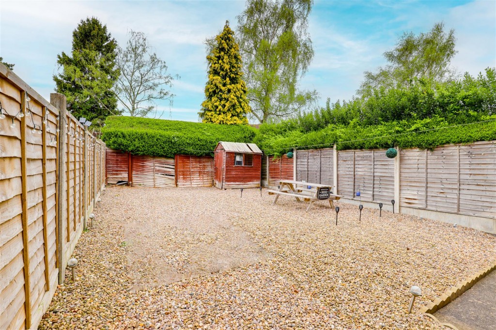 Cross Street, Arnold, Nottinghamshire, NG5 7BD