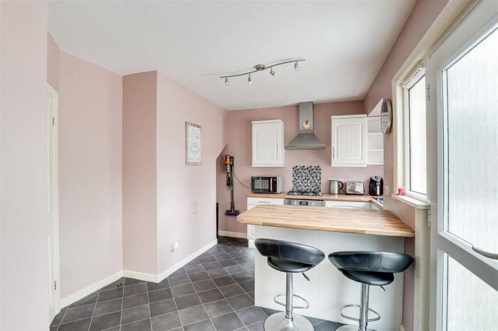 Cross Street, Arnold, Nottinghamshire, NG5 7BD