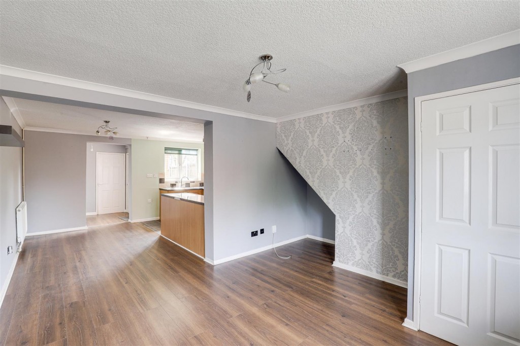 Polperro Way, Hucknall, Nottinghamshire, NG15 6JX