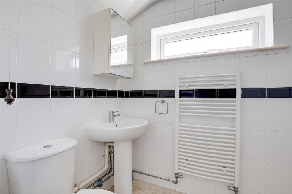 Polperro Way, Hucknall, Nottinghamshire, NG15 6JX