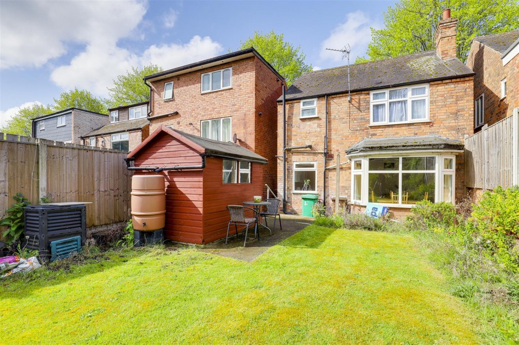 Rolleston Drive, Nottingham, Nottinghamshire, NG7 1JU