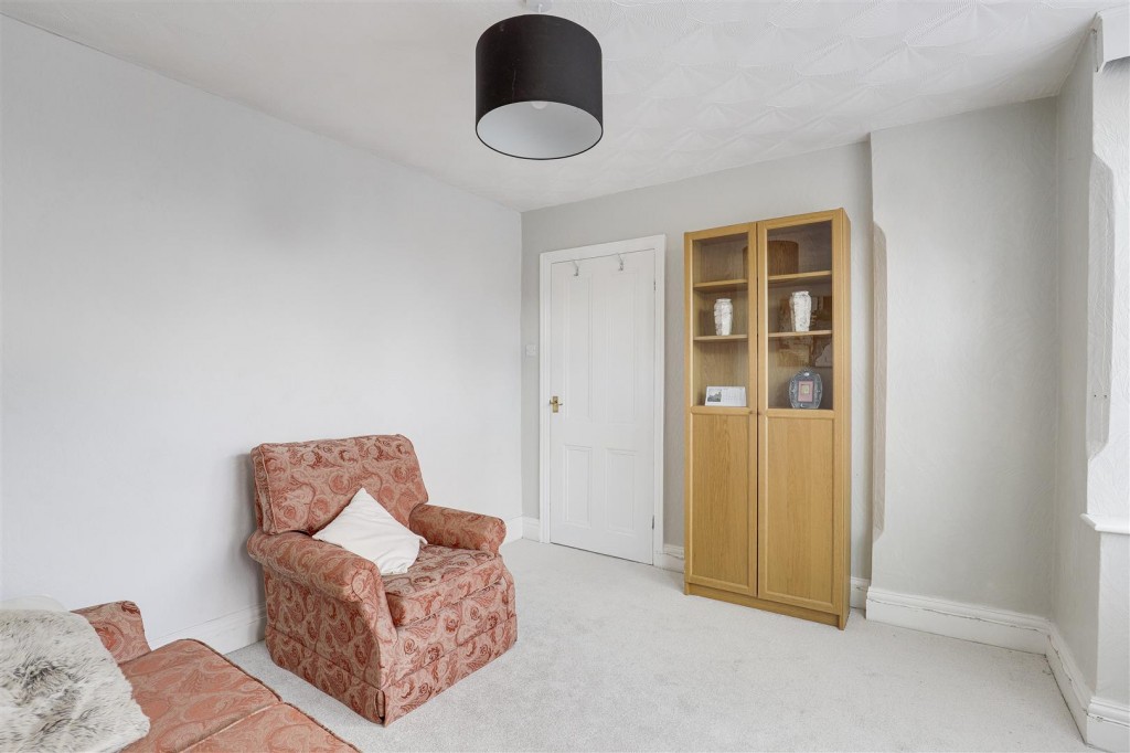 Rolleston Drive, Nottingham, Nottinghamshire, NG7 1JU