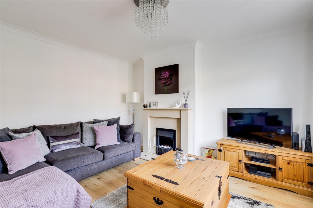 Lime Tree Road, Hucknall, Nottinghamshire, NG15 6AS