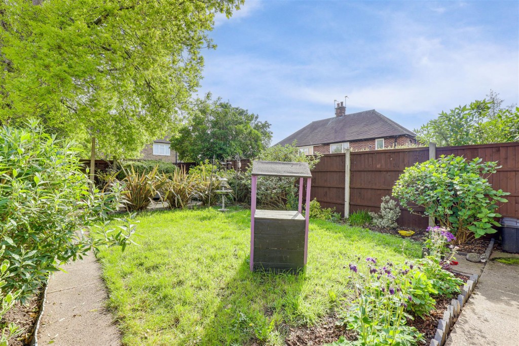 Lime Tree Road, Hucknall, Nottinghamshire, NG15 6AS