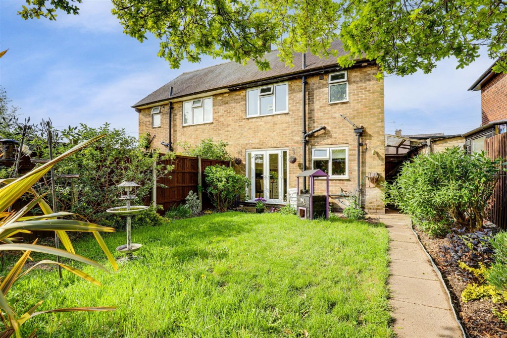 Lime Tree Road, Hucknall, Nottinghamshire, NG15 6AS