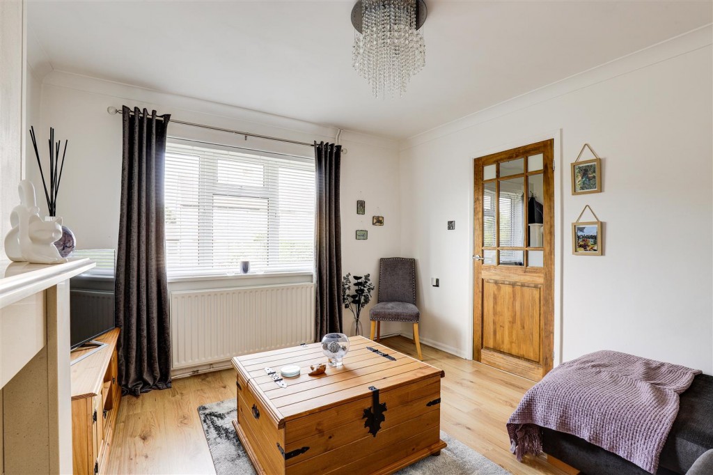 Lime Tree Road, Hucknall, Nottinghamshire, NG15 6AS
