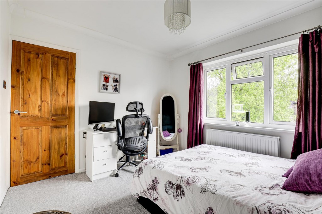 Lime Tree Road, Hucknall, Nottinghamshire, NG15 6AS