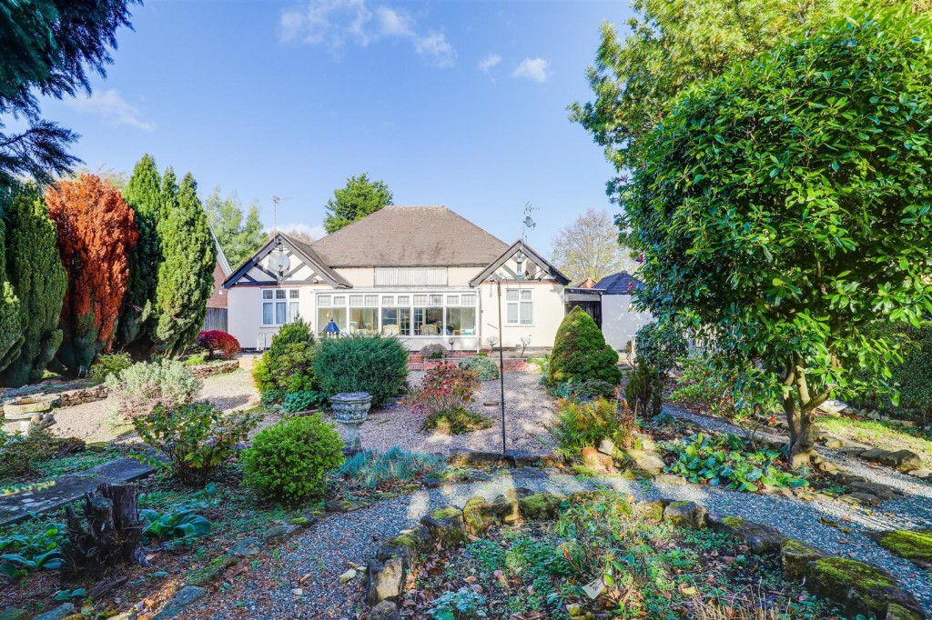 Radcliffe Road, West Bridgford, Nottinghamshire, NG2 5HD