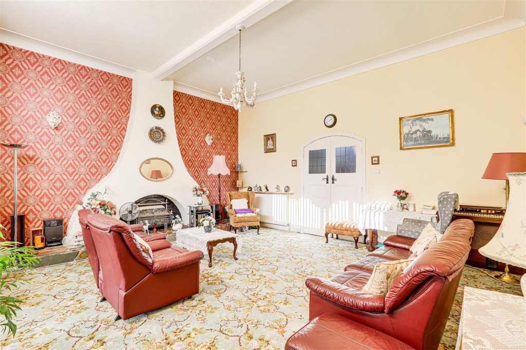 Radcliffe Road, West Bridgford, Nottinghamshire, NG2 5HD