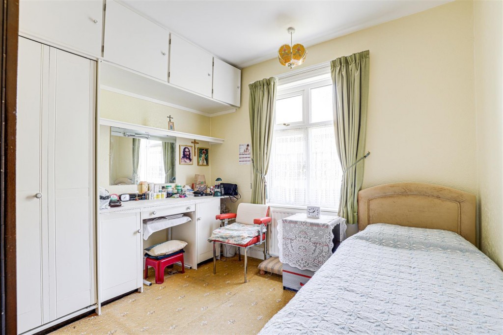 Radcliffe Road, West Bridgford, Nottinghamshire, NG2 5HD