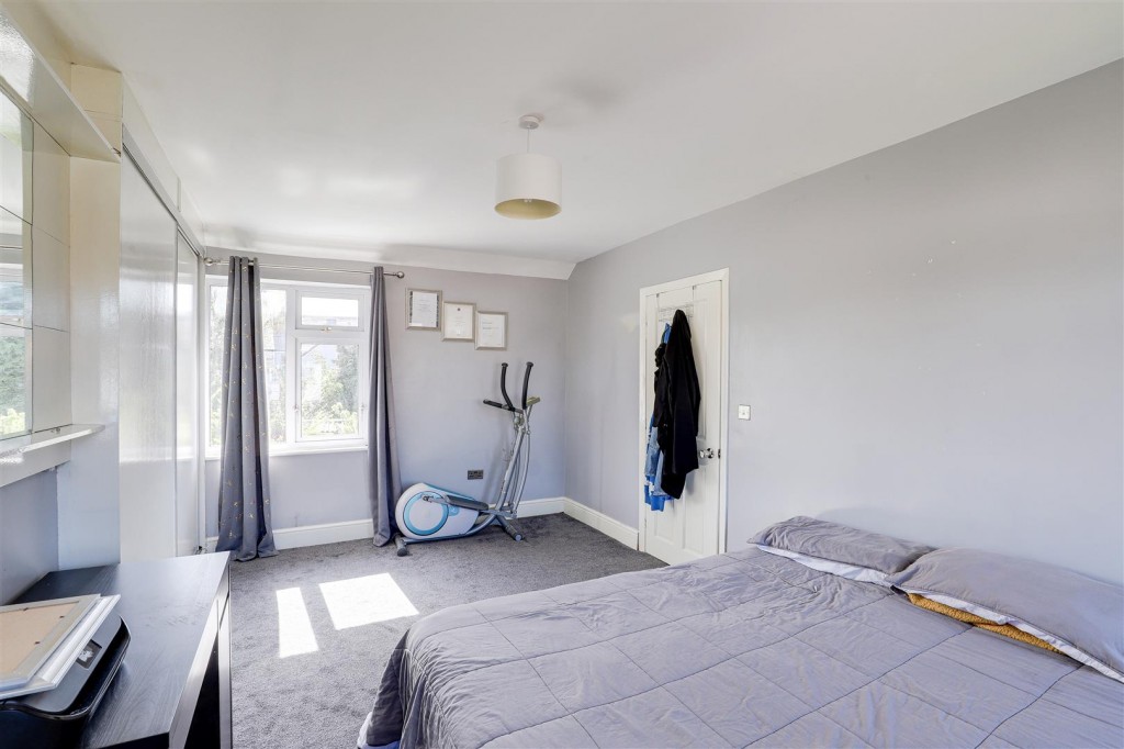 Addison Road, Carlton, Nottinghamshire, NG4 1JR