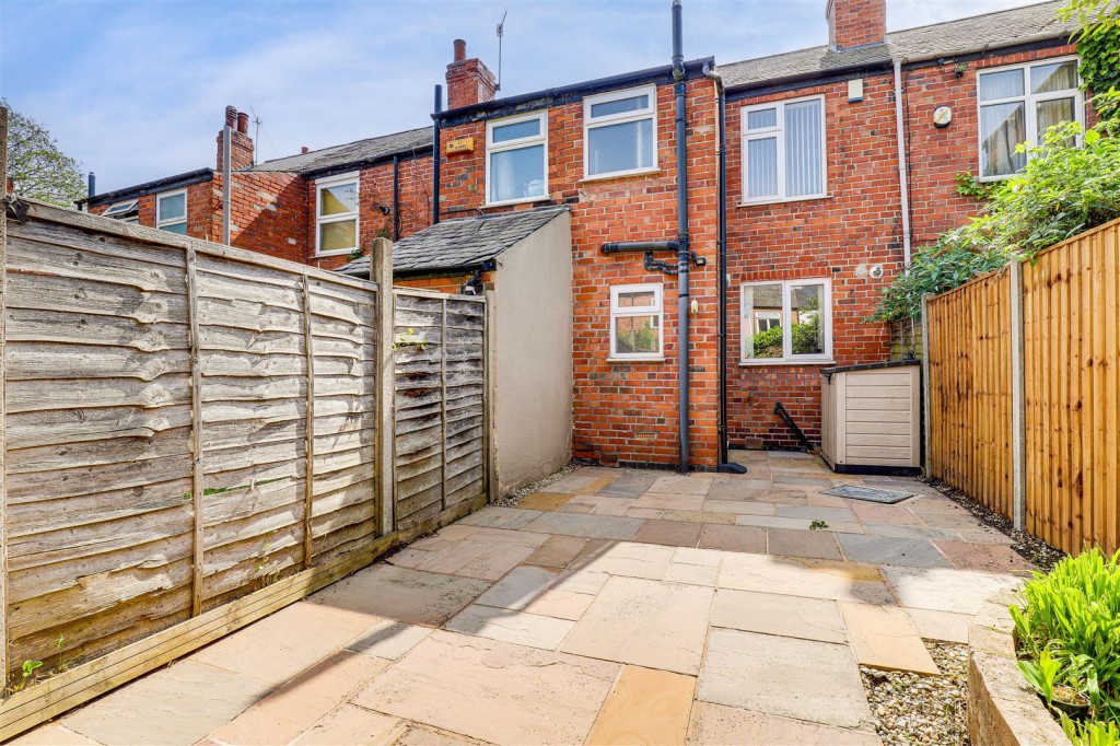 Chelmsford Road, Basford, Nottinghamshire, NG7 7EJ