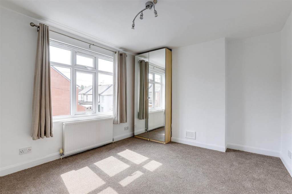 Chelmsford Road, Basford, Nottinghamshire, NG7 7EJ