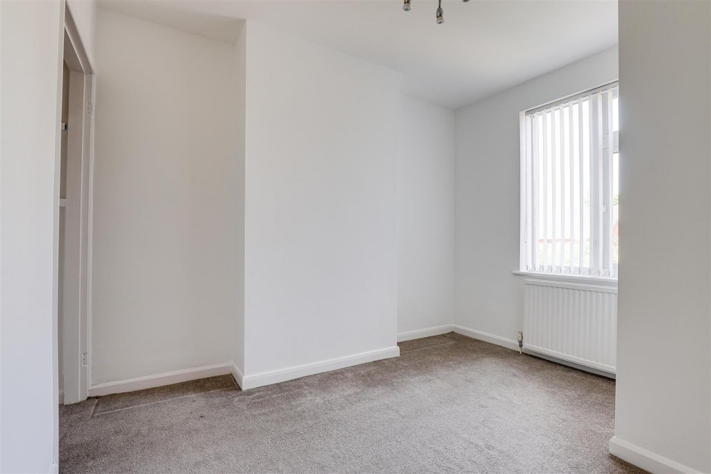 Chelmsford Road, Basford, Nottinghamshire, NG7 7EJ