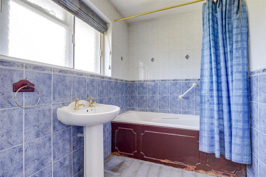Coppice Road, Arnold, Nottinghamshire, NG5 7HH