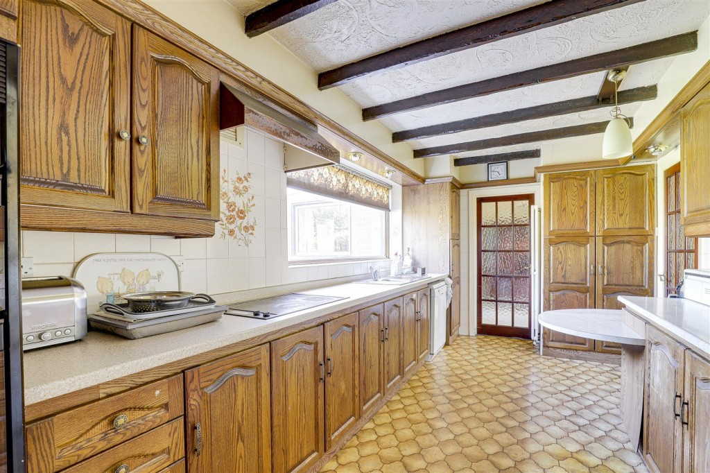Coppice Road, Arnold, Nottinghamshire, NG5 7HH