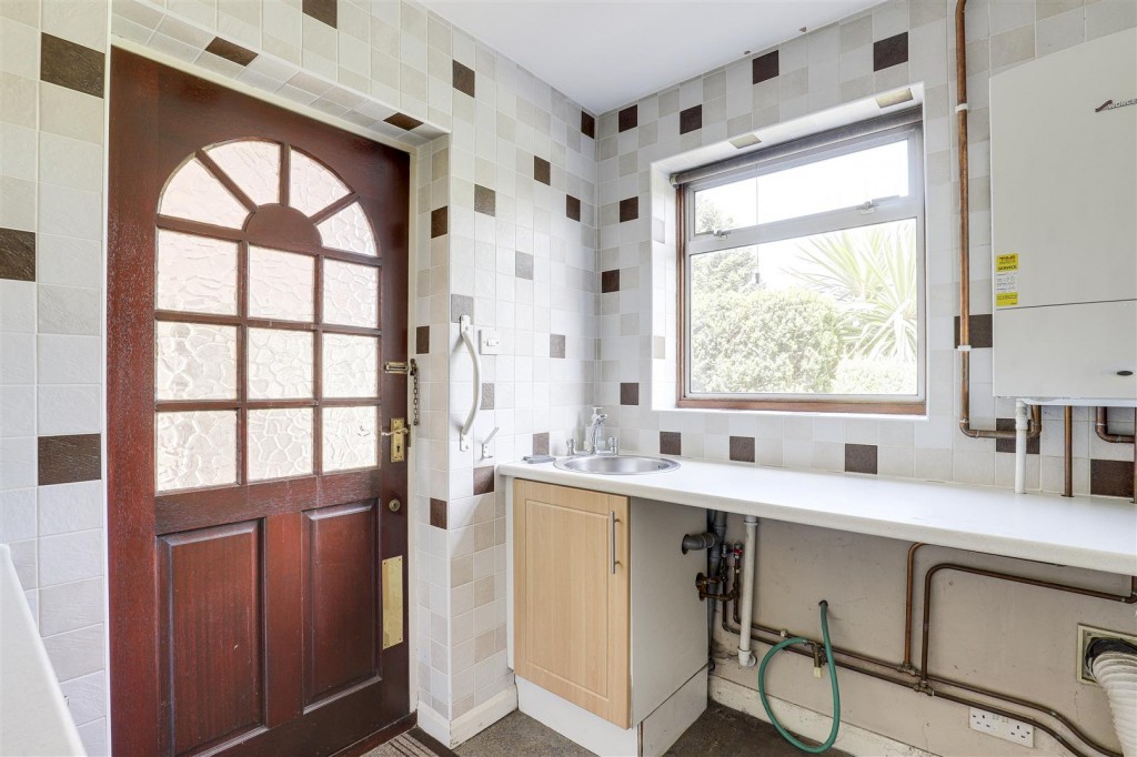Coppice Road, Arnold, Nottinghamshire, NG5 7HH