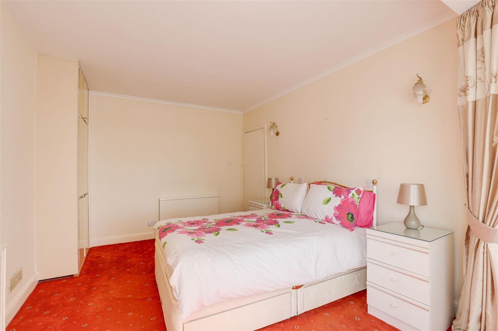 Nuthall Road, Bobbers Mill, Nottinghamshire, NG8 5BN