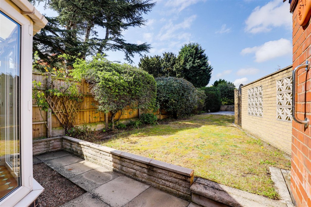 Nuthall Road, Bobbers Mill, Nottinghamshire, NG8 5BN