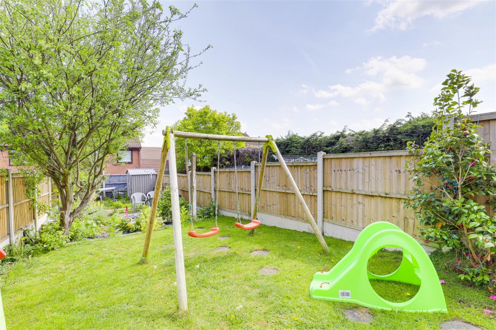 Chesterfield Street, Carlton, Nottinghamshire, NG4 1EF