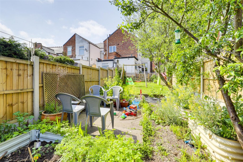 Chesterfield Street, Carlton, Nottinghamshire, NG4 1EF