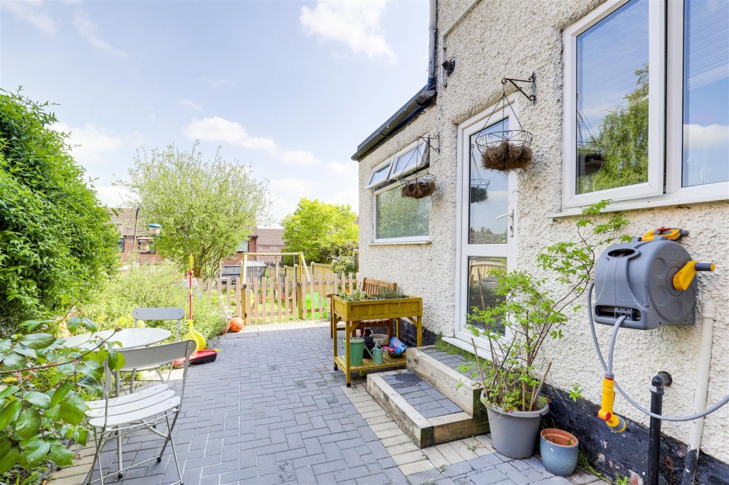 Chesterfield Street, Carlton, Nottinghamshire, NG4 1EF