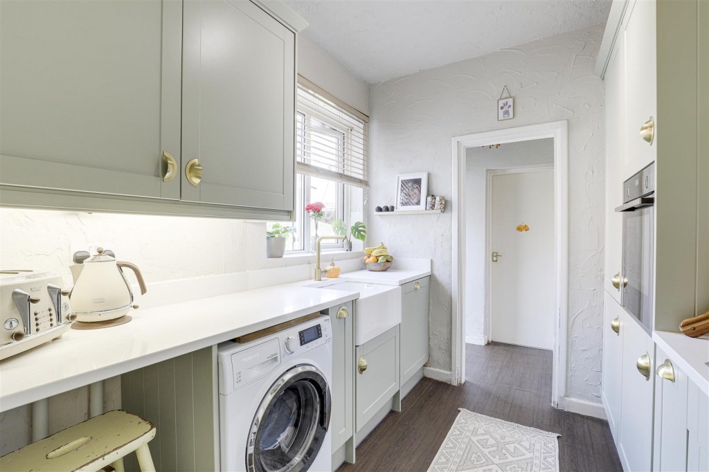 Chesterfield Street, Carlton, Nottinghamshire, NG4 1EF