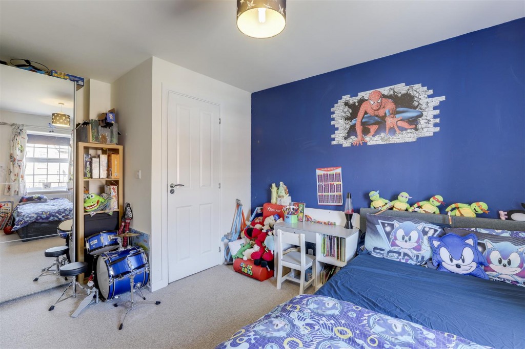 Kenbrook Road, Hucknall, Nottinghamshire, NG15 8HZ