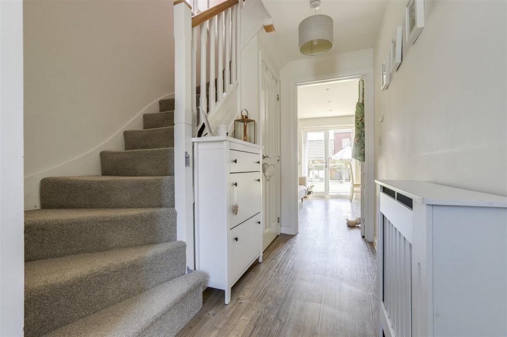 Kenbrook Road, Hucknall, Nottinghamshire, NG15 8HZ