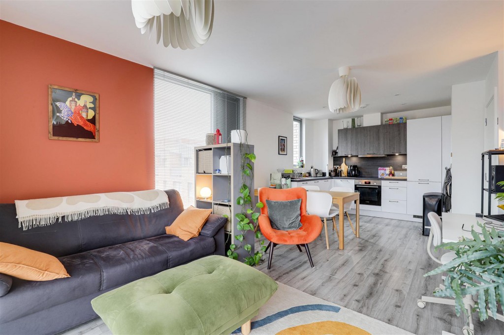 2, Trent Bridge View, Nottingham, NG2 3EY