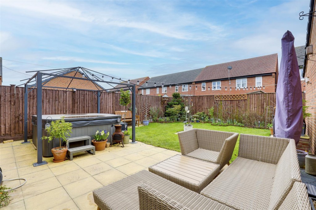 Hartland Drive, Mapperley, Nottinghamshire, NG3 5UZ