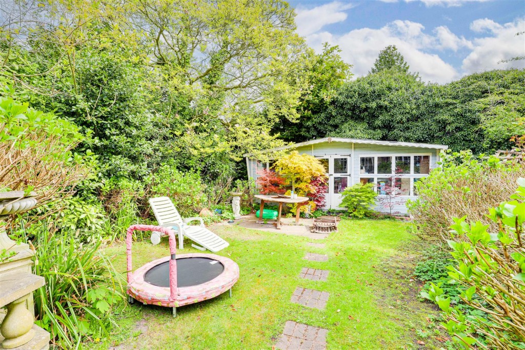 Edwards Lane, Sherwood, Nottinghamshire, NG5 3HU