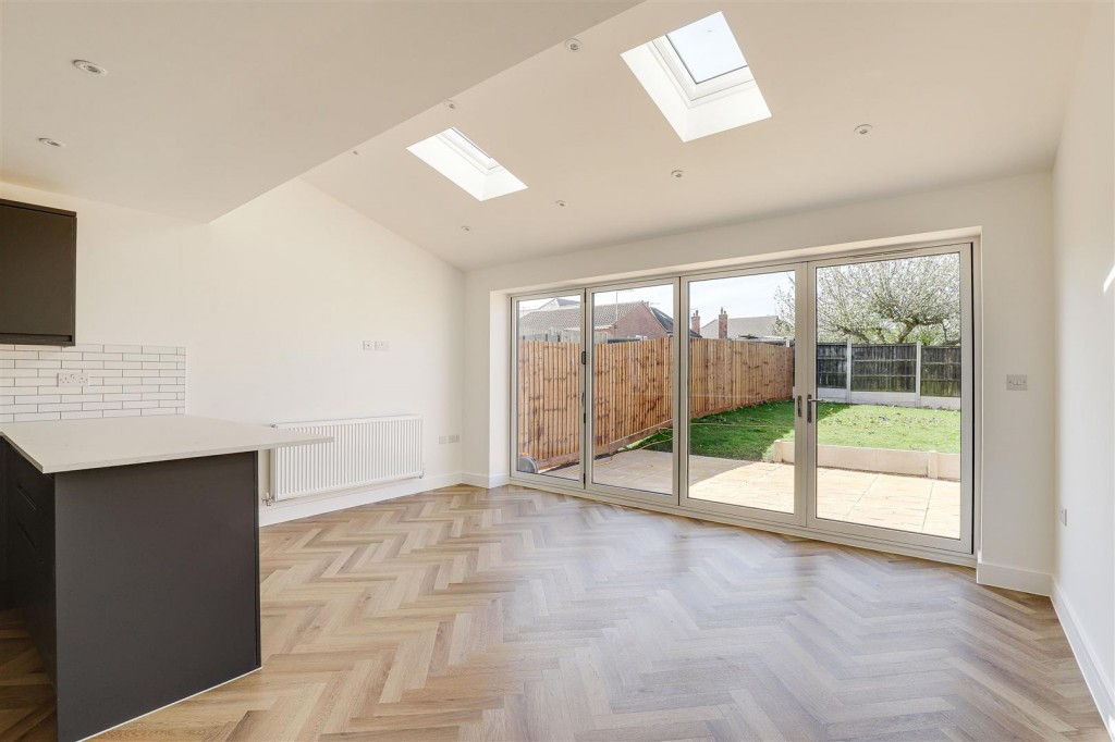 Carmel Gardens, Arnold, Nottinghamshire, NG5 6LW