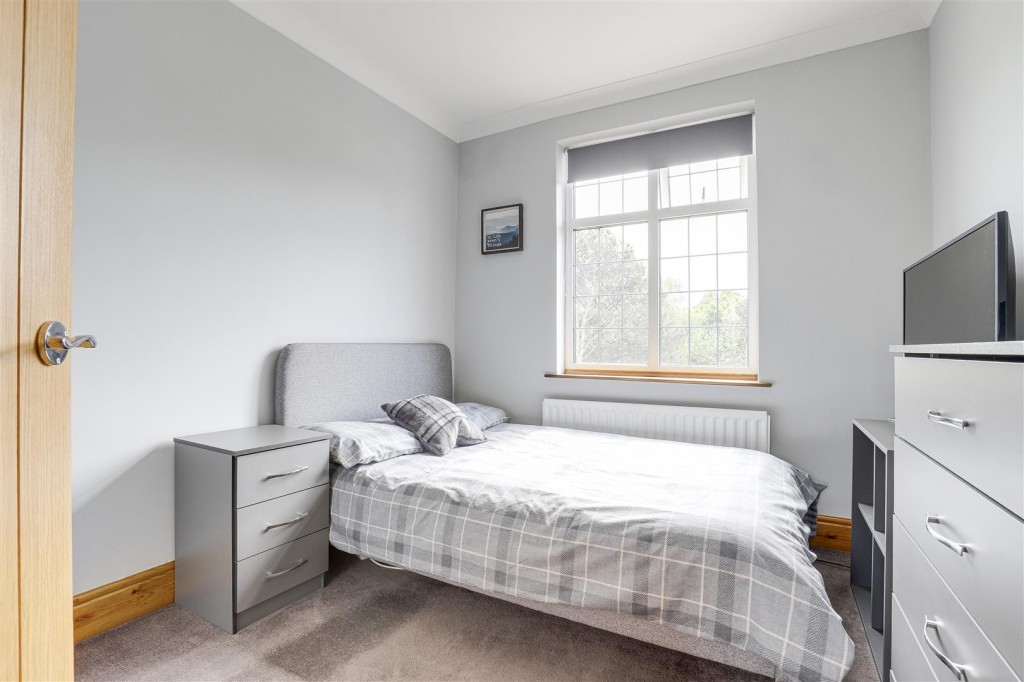 Plains Road, Mapperley, Nottinghamshire, NG 3 5LE