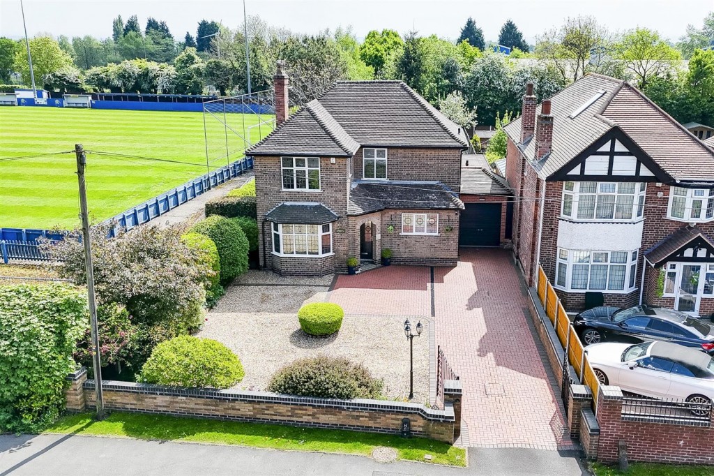 Plains Road, Mapperley, Nottinghamshire, NG 3 5LE