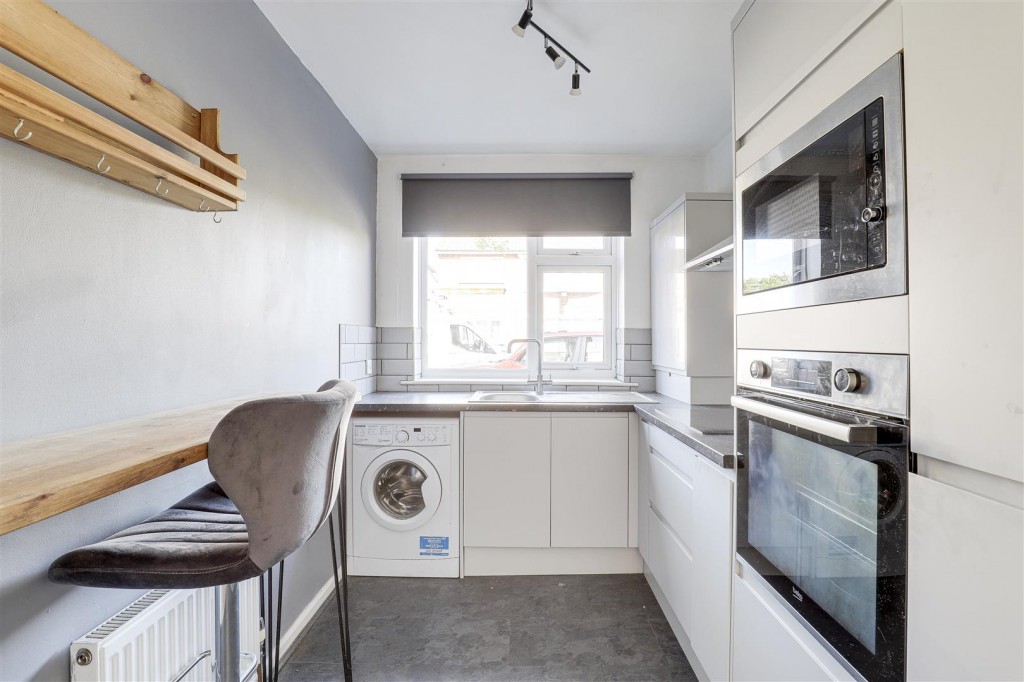 Lady Bay Road, West Bridgford, Nottinghamshire, NG2 5BJ