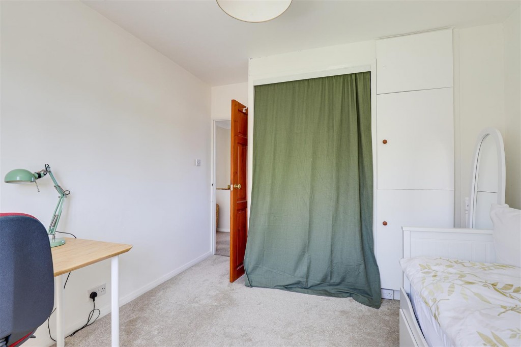 Cromwell Crescent, Lambley, Nottinghamshire, NG4 4PJ