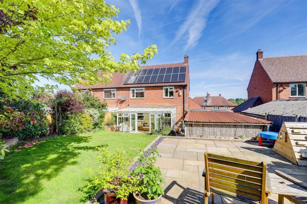 Cromwell Crescent, Lambley, Nottinghamshire, NG4 4PJ
