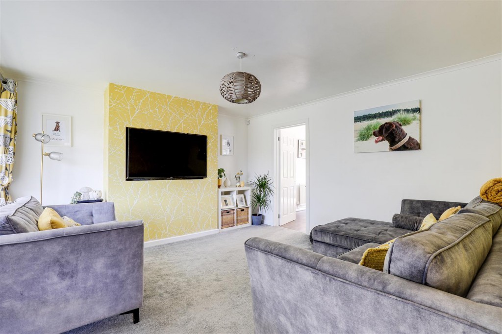 Darlton Drive, Arnold, Nottinghamshire, NG5 7LX