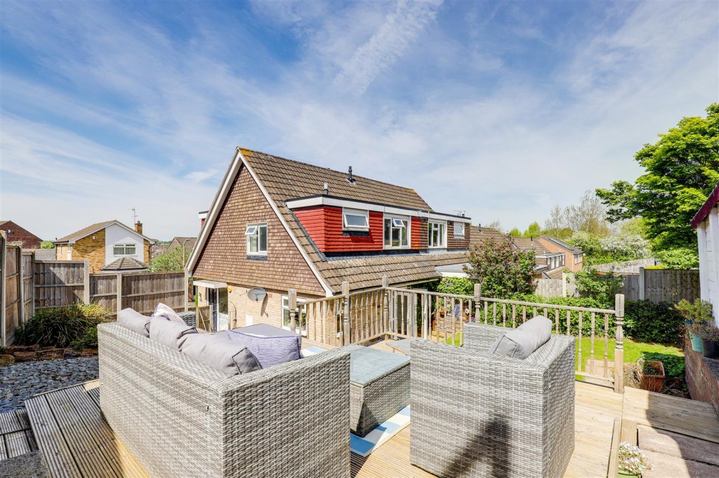 Darlton Drive, Arnold, Nottinghamshire, NG5 7LX